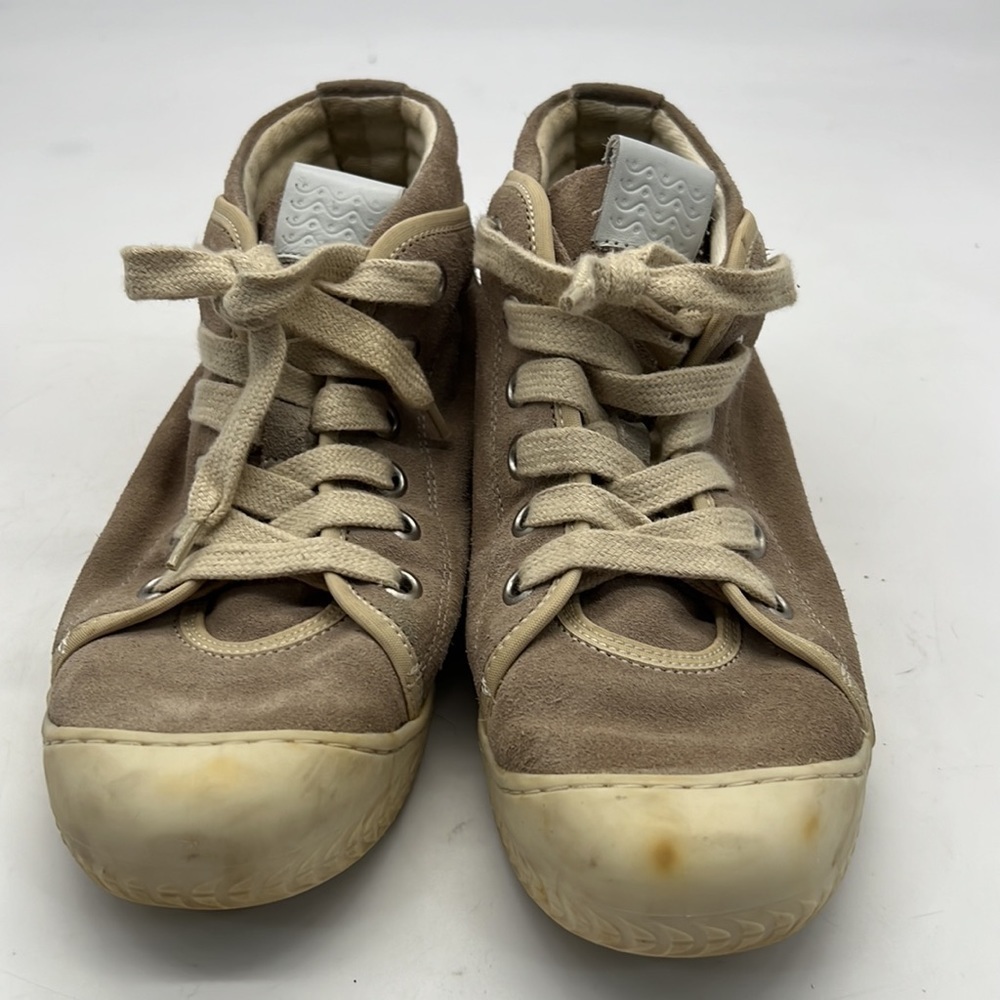 GEOX Beige Suede Sneaker Style Shoe size 6 - Picture 2 of 10